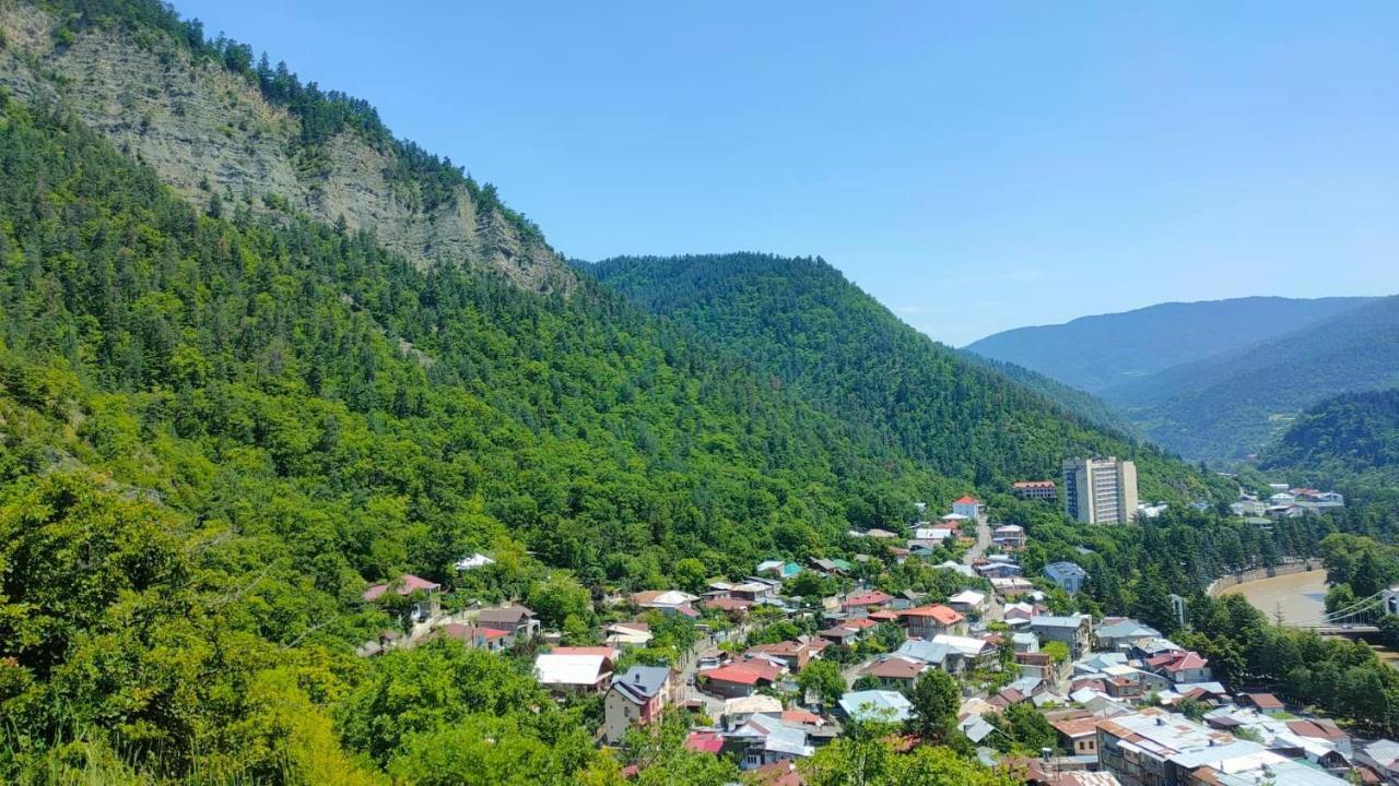 Guest House Gogias Cixe Bordschomi Exterior foto